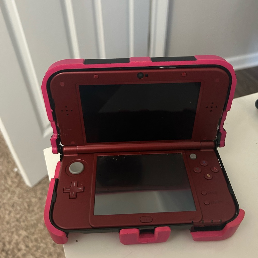 NINTENDO 3DS + omega ruby game + case + charger